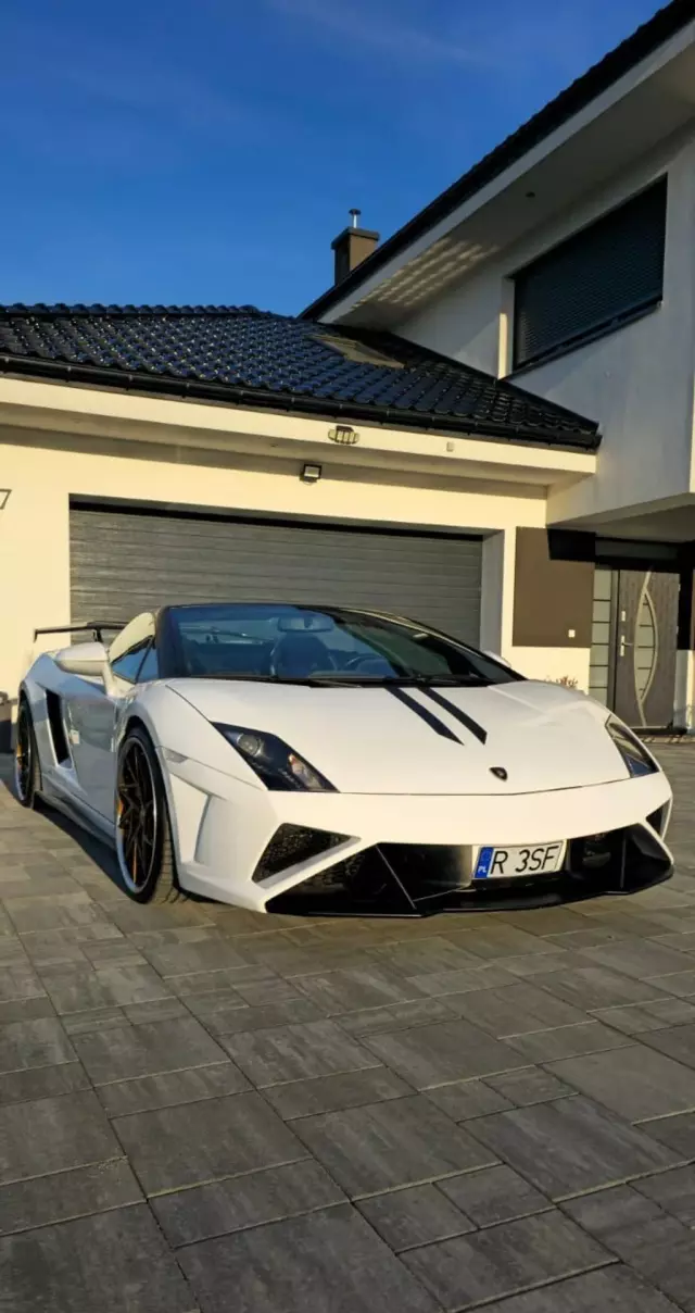 LAMBORGHINI Gallardo 