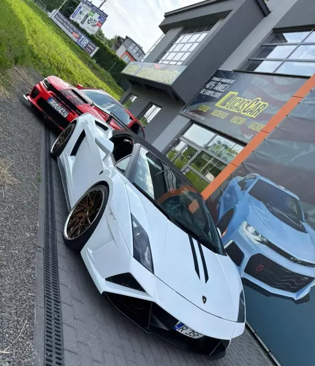LAMBORGHINI Gallardo 