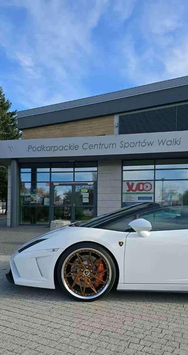 LAMBORGHINI Gallardo 