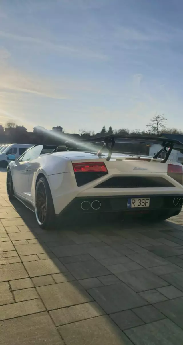 LAMBORGHINI Gallardo 