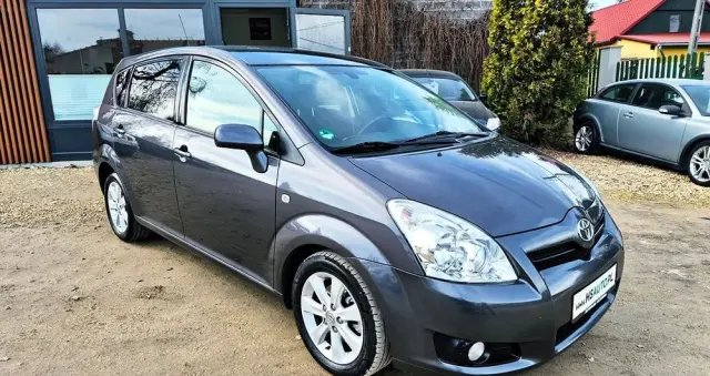 TOYOTA Corolla Verso 1.8 Premium + 7os