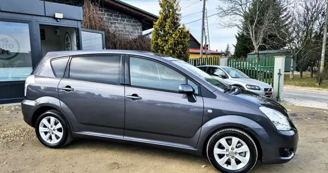 TOYOTA Corolla Verso 1.8 Premium + 7os