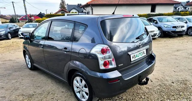 TOYOTA Corolla Verso 1.8 Premium + 7os