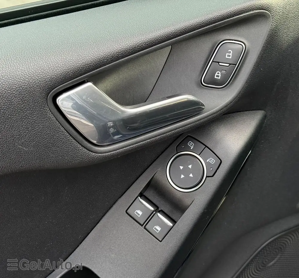 FORD Fiesta 1.1 S&S COOL&CONNECT