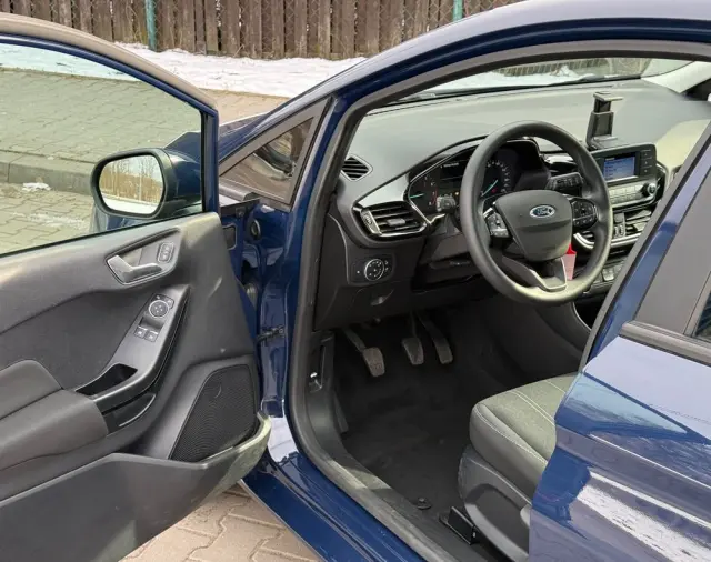 FORD Fiesta 1.1 S&S COOL&CONNECT