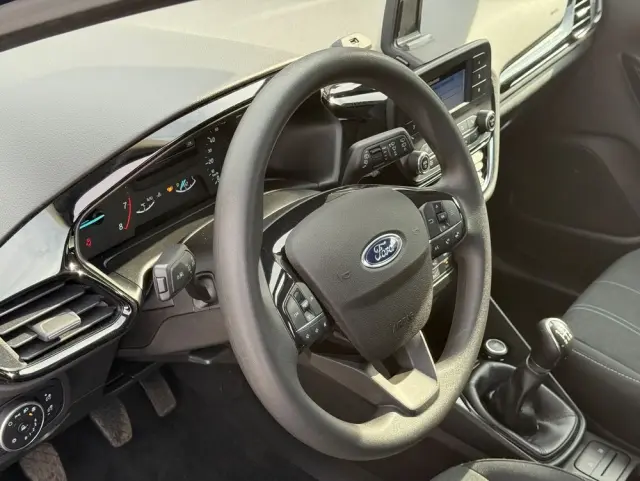 FORD Fiesta 1.1 S&S COOL&CONNECT