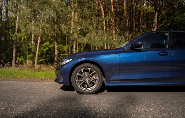 BMW Seria 3 330i Advantage sport