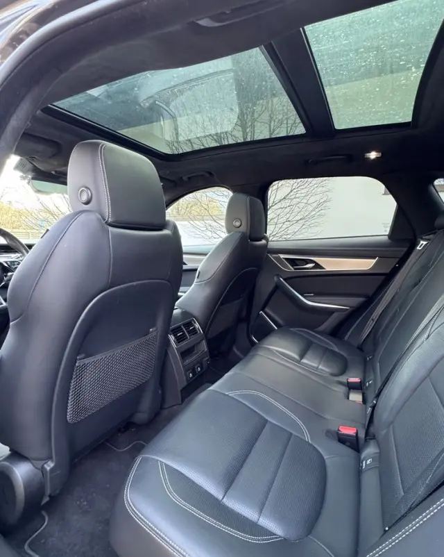 JAGUAR F-Pace 2.0 P400e PHEV AWD R-Dynamic HSE