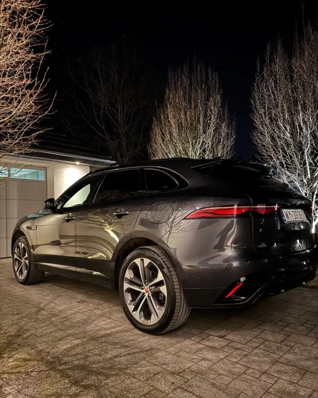 JAGUAR F-Pace 2.0 P400e PHEV AWD R-Dynamic HSE