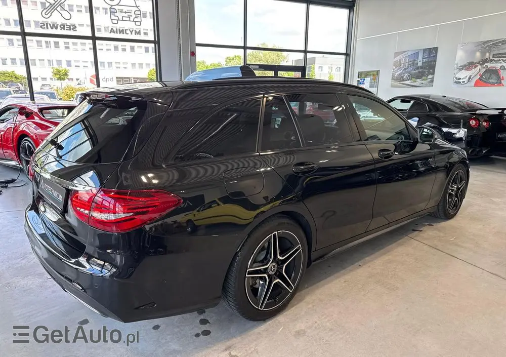 MERCEDES-BENZ Klasa C 200 d 9G-TRONIC AMG Line