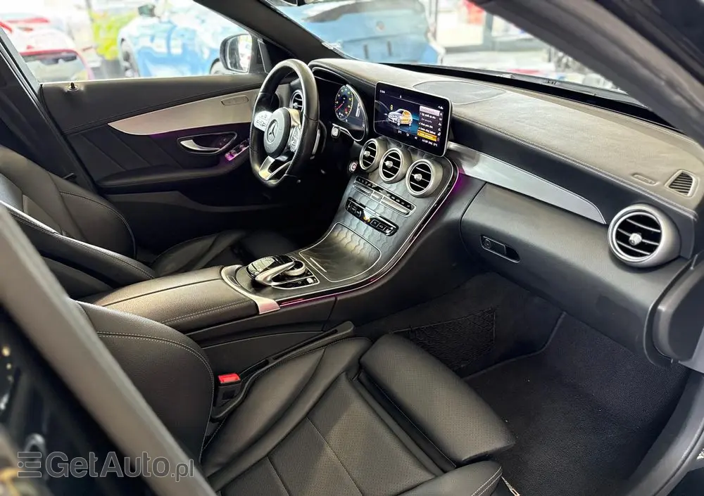 MERCEDES-BENZ Klasa C 200 d 9G-TRONIC AMG Line