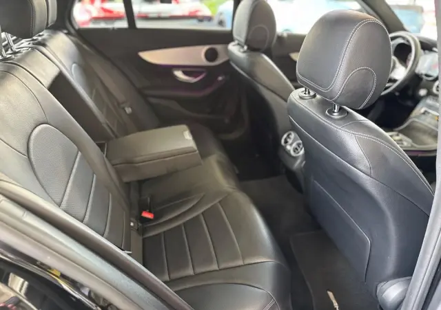 MERCEDES-BENZ Klasa C 200 d 9G-TRONIC AMG Line