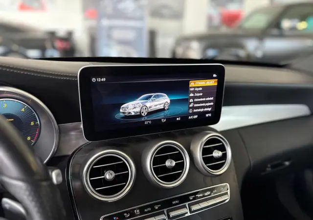 MERCEDES-BENZ Klasa C 200 d 9G-TRONIC AMG Line