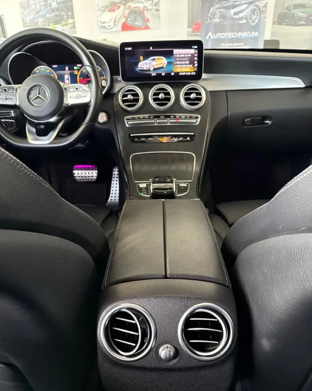 MERCEDES-BENZ Klasa C 200 d 9G-TRONIC AMG Line