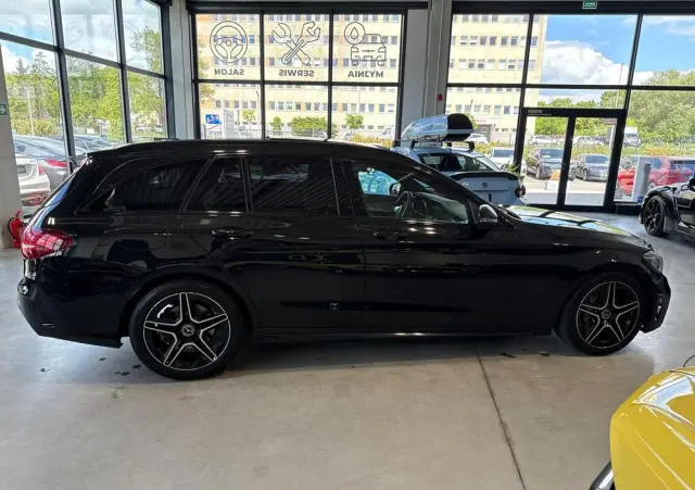 MERCEDES-BENZ Klasa C 200 d 9G-TRONIC AMG Line
