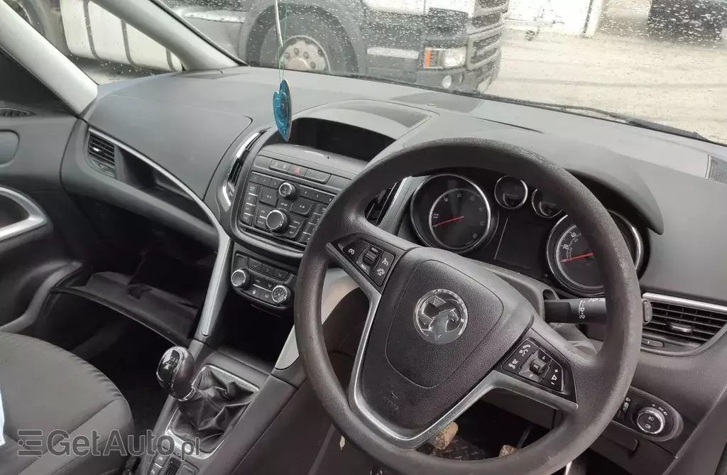 OPEL Zafira 