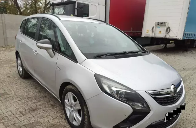 OPEL Zafira 