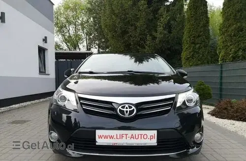 TOYOTA Avensis 