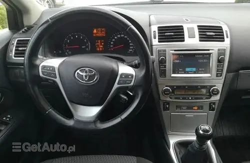 TOYOTA Avensis 