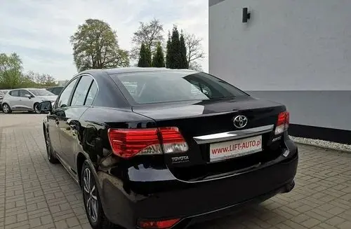 TOYOTA Avensis 