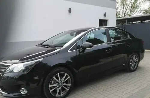 TOYOTA Avensis 