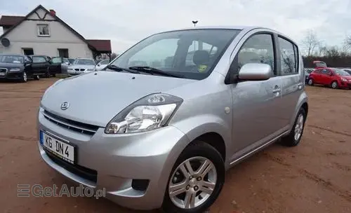 DAIHATSU Sirion 