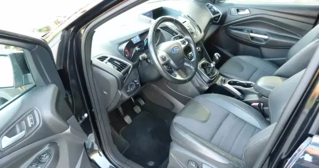 FORD Kuga 2.0 TDCi 4WD Titanium