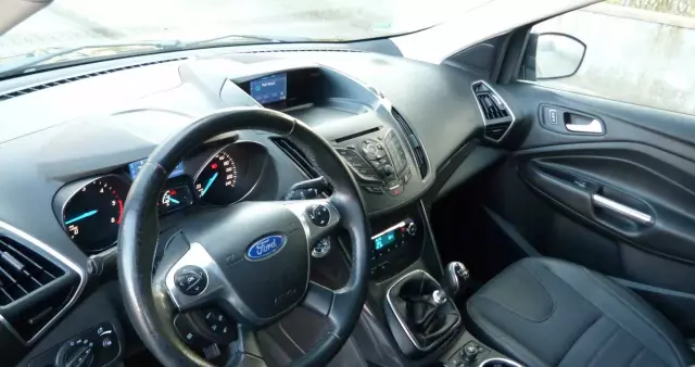 FORD Kuga 2.0 TDCi 4WD Titanium