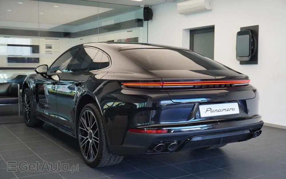 PORSCHE Panamera 