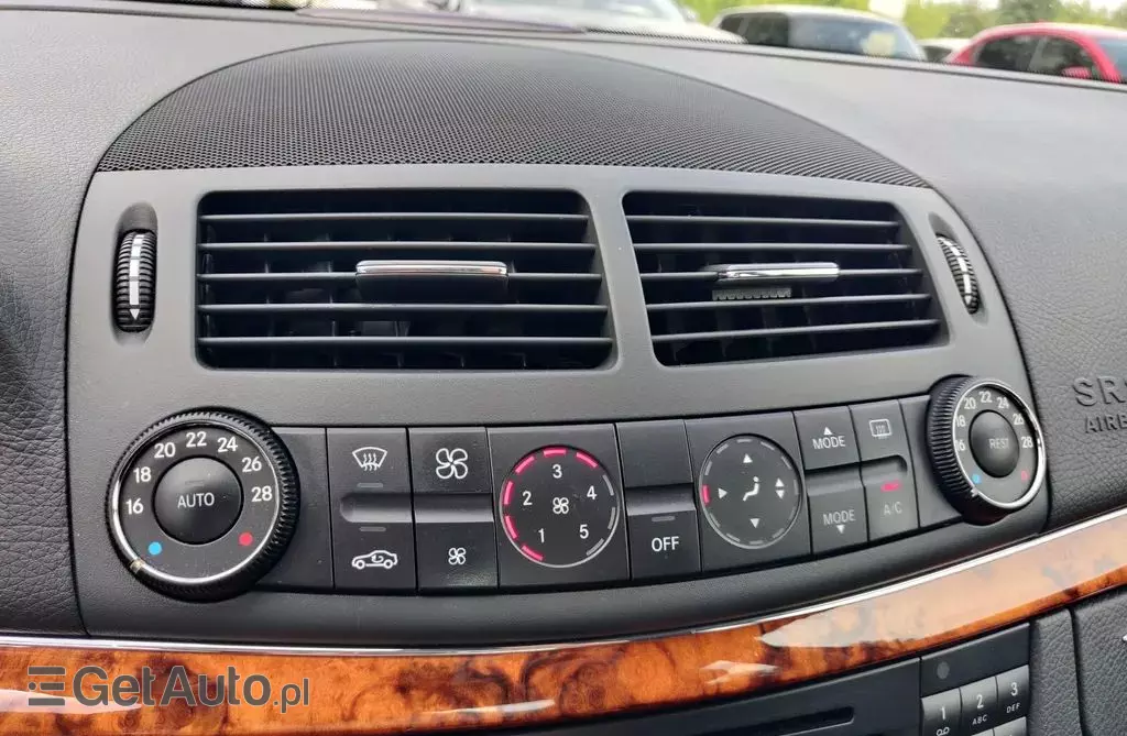 MERCEDES-BENZ Klasa E 