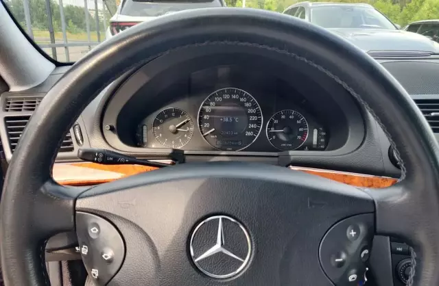 MERCEDES-BENZ Klasa E 