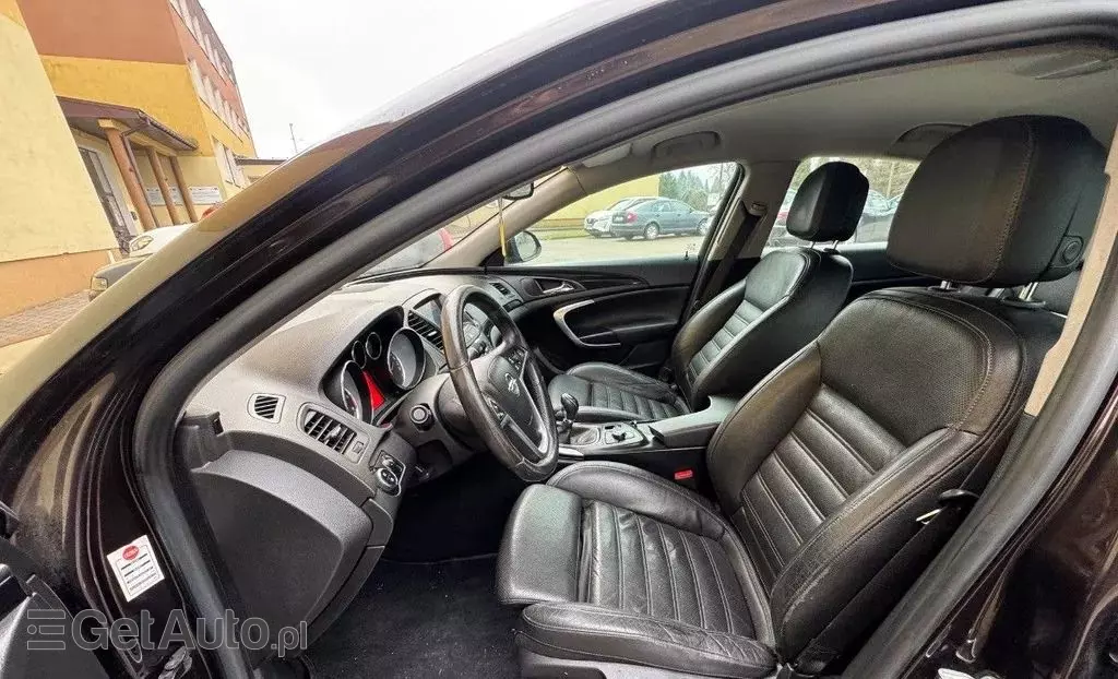 OPEL Insignia 
