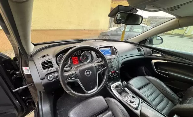 OPEL Insignia 