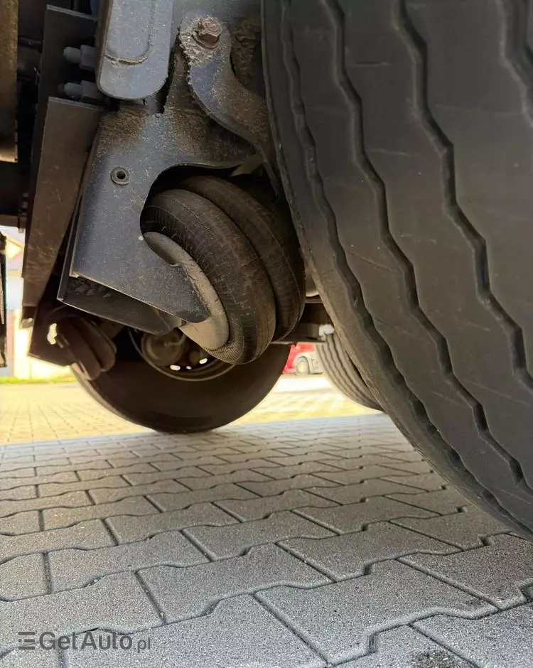 SCHMITZ CARGOBULL SCB S3 *636* 