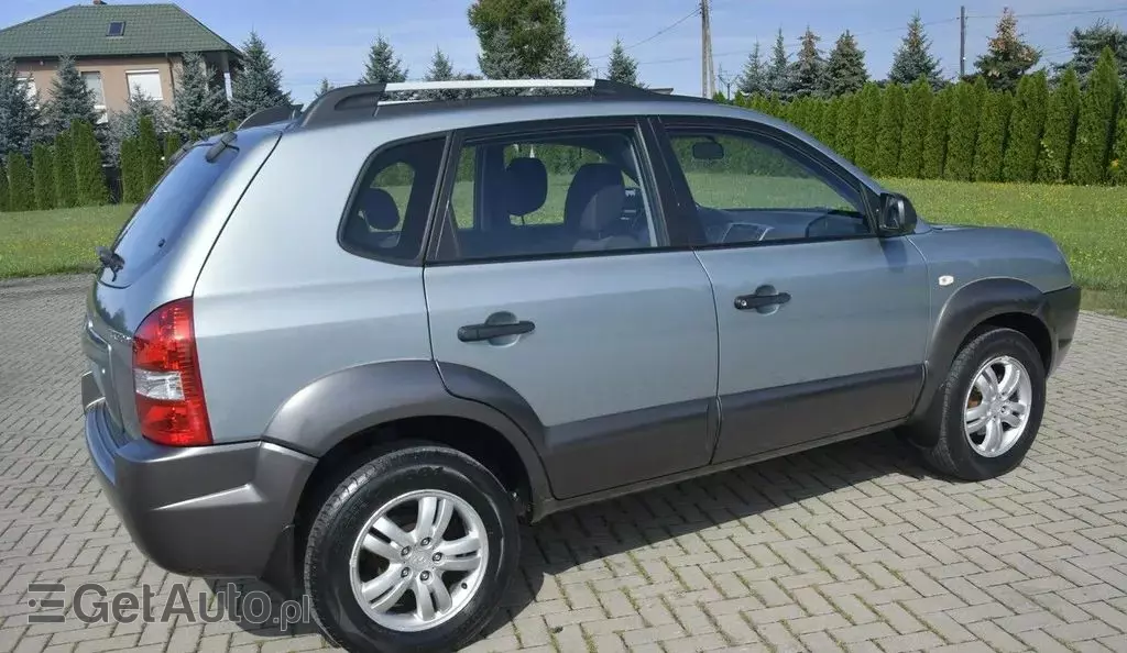 HYUNDAI Tucson 