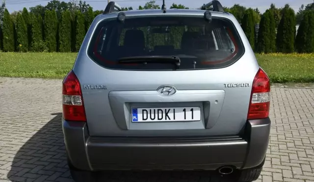 HYUNDAI Tucson 
