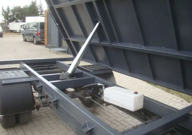 IVECO DAILY 50 C 17 3.0TDI  3-STONNA WYWROYKA 