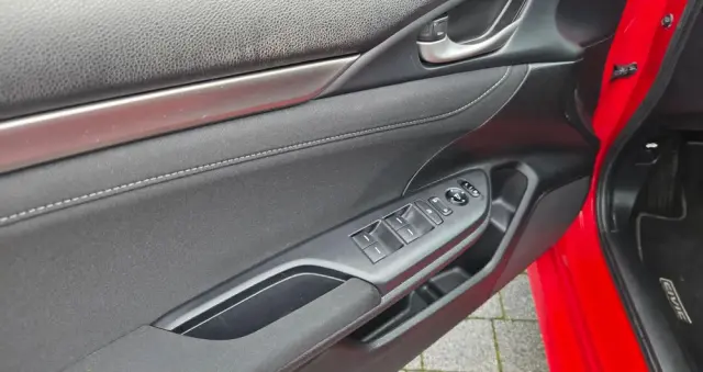 HONDA Civic 1.0 i-VTEC Turbo Comfort Sport Line