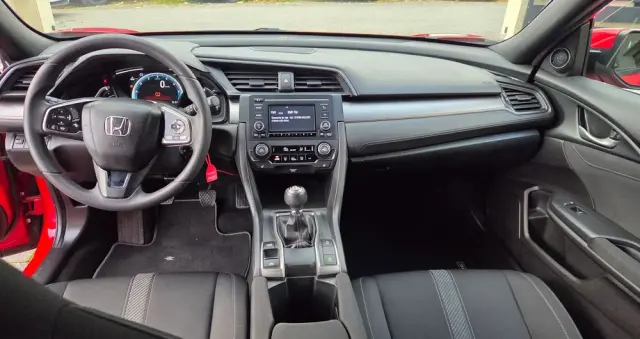 HONDA Civic 1.0 i-VTEC Turbo Comfort Sport Line