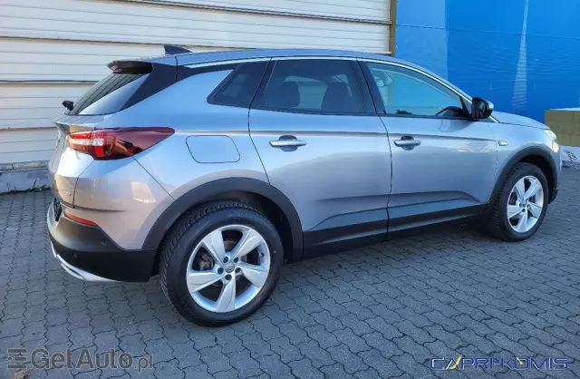 OPEL Grandland 1.2 Turbo (130 KM)