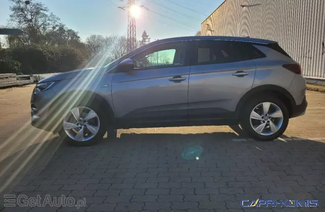 OPEL Grandland 1.2 Turbo (130 KM)