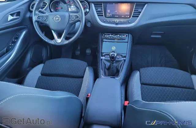 OPEL Grandland 1.2 Turbo (130 KM)