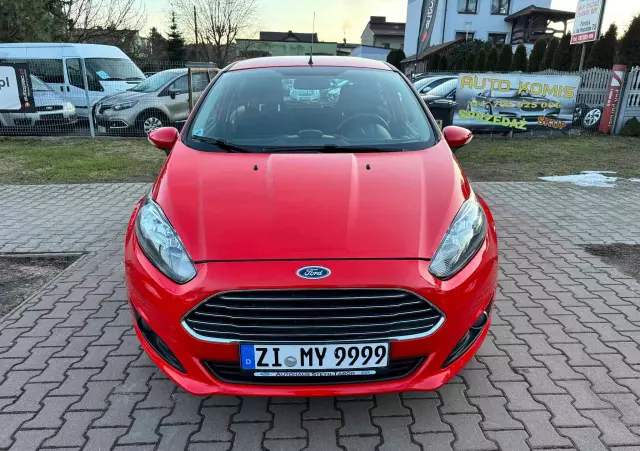 FORD Fiesta 1.25 Champions Edition