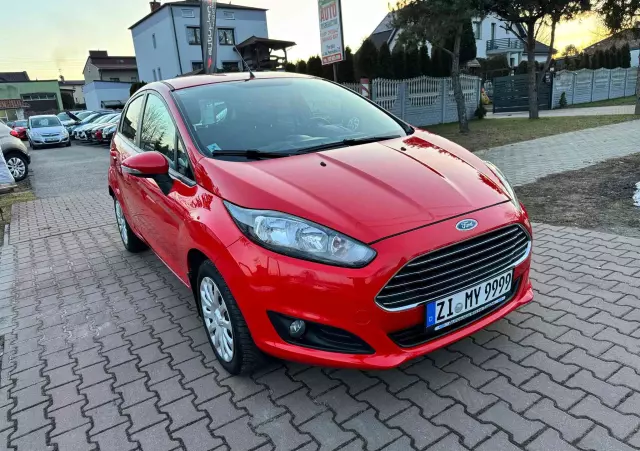 FORD Fiesta 1.25 Champions Edition