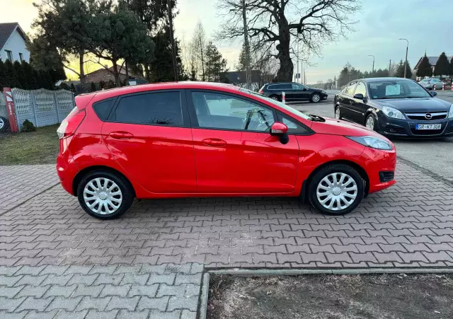 FORD Fiesta 1.25 Champions Edition
