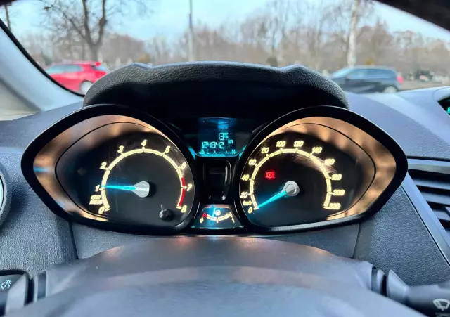 FORD Fiesta 1.25 Champions Edition