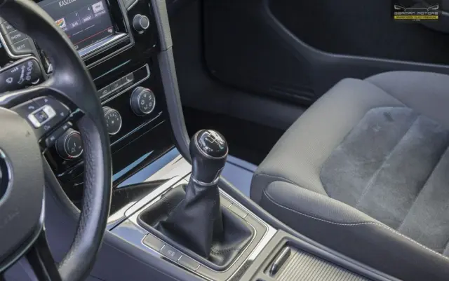 VOLKSWAGEN Golf VII 1.4 TSI BMT Highline