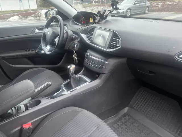 PEUGEOT 308 Allure S&S BlueHDi