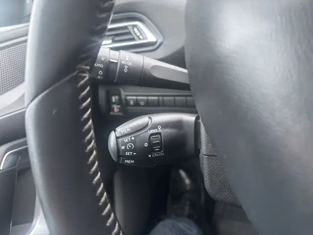 PEUGEOT 308 Allure S&S BlueHDi