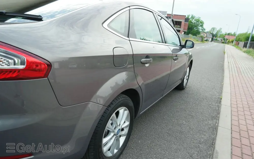 FORD Mondeo 1.6 T Titanium